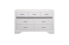 1505W Bedroom-Luster Collection