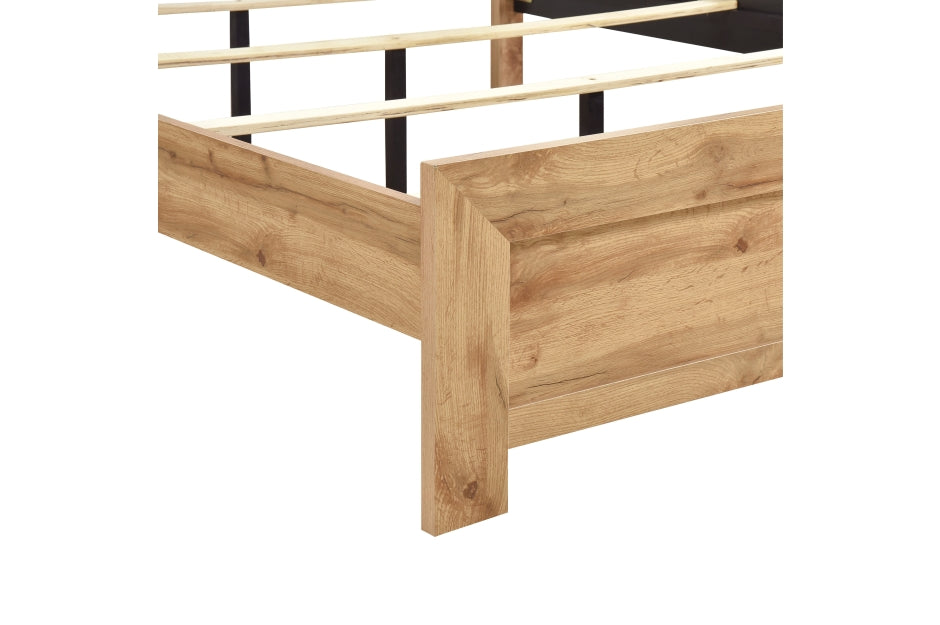 1534NA Bedroom-Corbin Collection