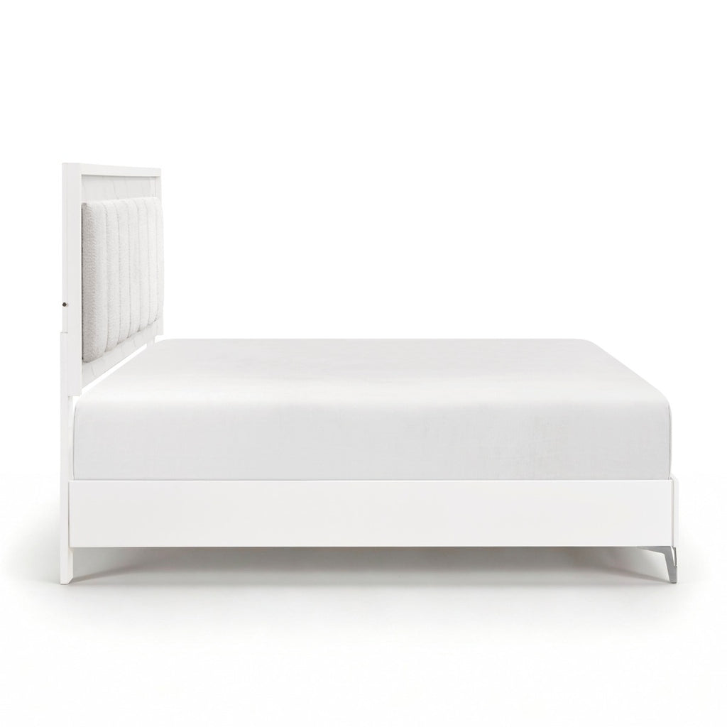 2457K-1EK* Eastern King Bed