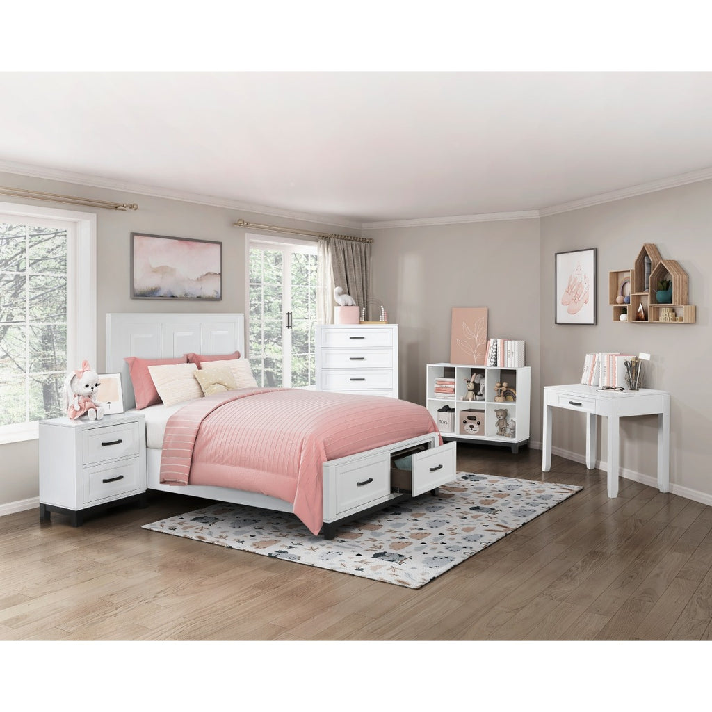 1450WH-1* Queen Platform Bed with Footboard Storage