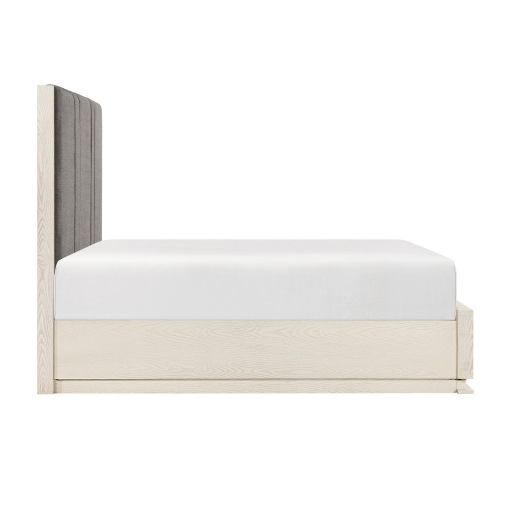 2391-1* Queen Platform Bed with Footboard Storage