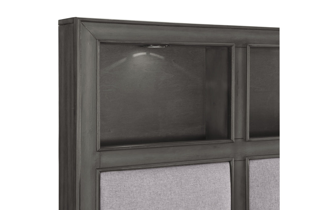 1573 Bedroom-Wittenberry Collection