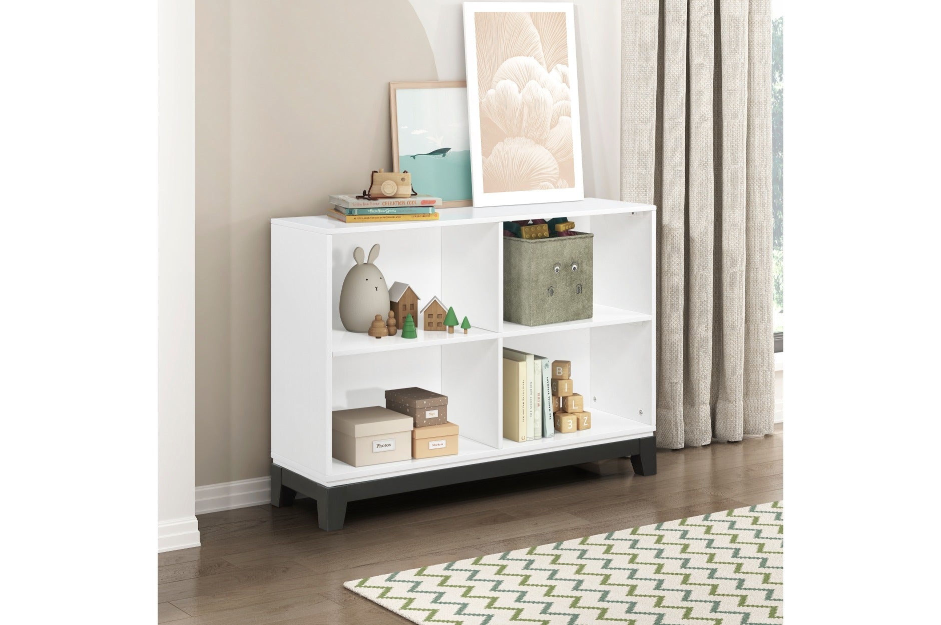 1450WH Bedroom-Garretson Collection