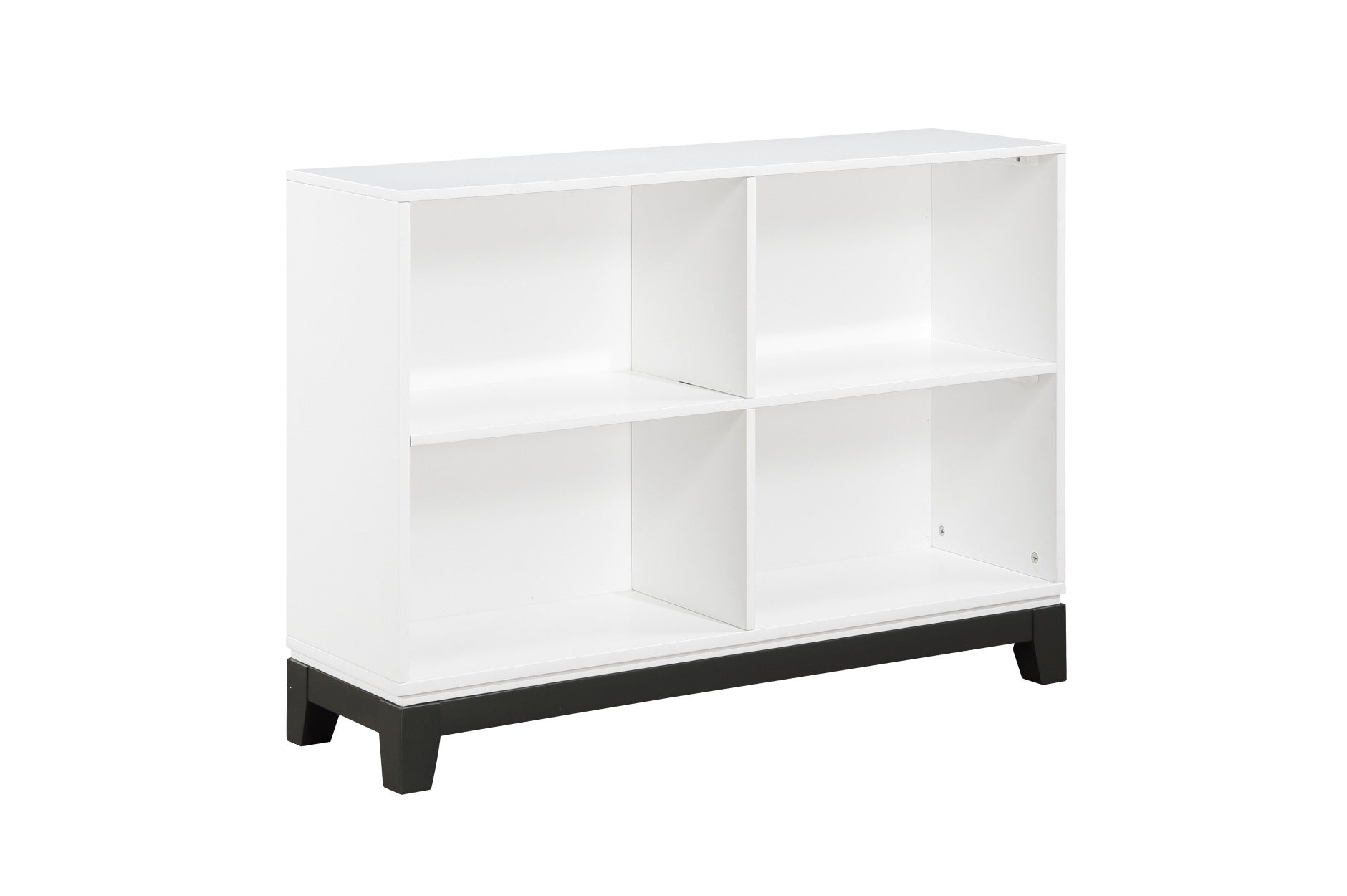 1450WH Bedroom-Garretson Collection