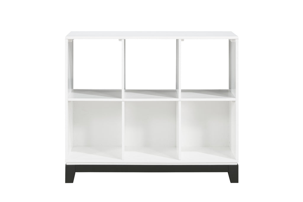 1450WH Bedroom-Garretson Collection