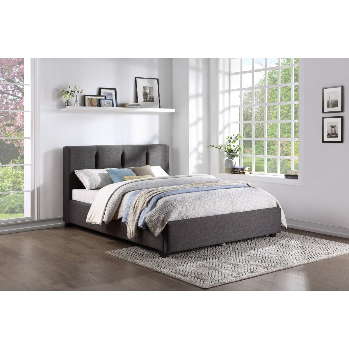 1632GH-1DW* Queen Platform Bed with Storage Footboard