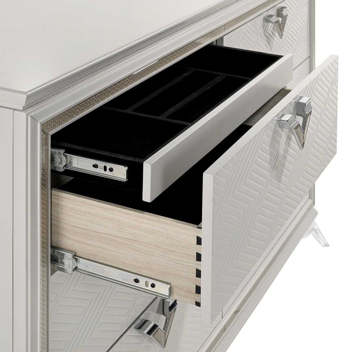 1383-5 Dresser