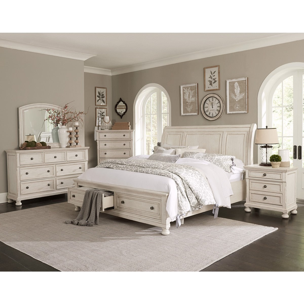 2259KW-1EK* Eastern King Platform Bed with Footboard Storage